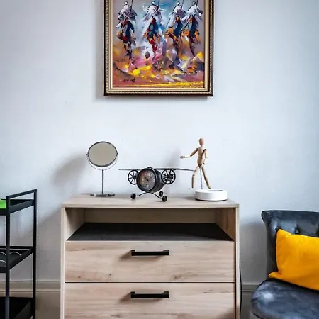 Gary Joli F2 Au Pied De La Gare De Appartement *