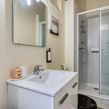 Gary Joli F2 Au Pied De La Gare De Apartamento Ruan